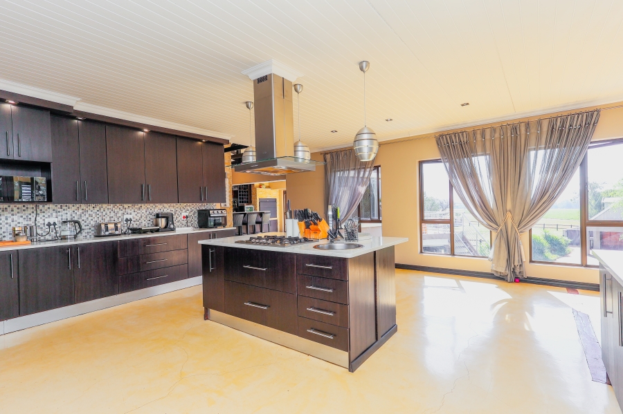 3 Bedroom Property for Sale in The Coves North West